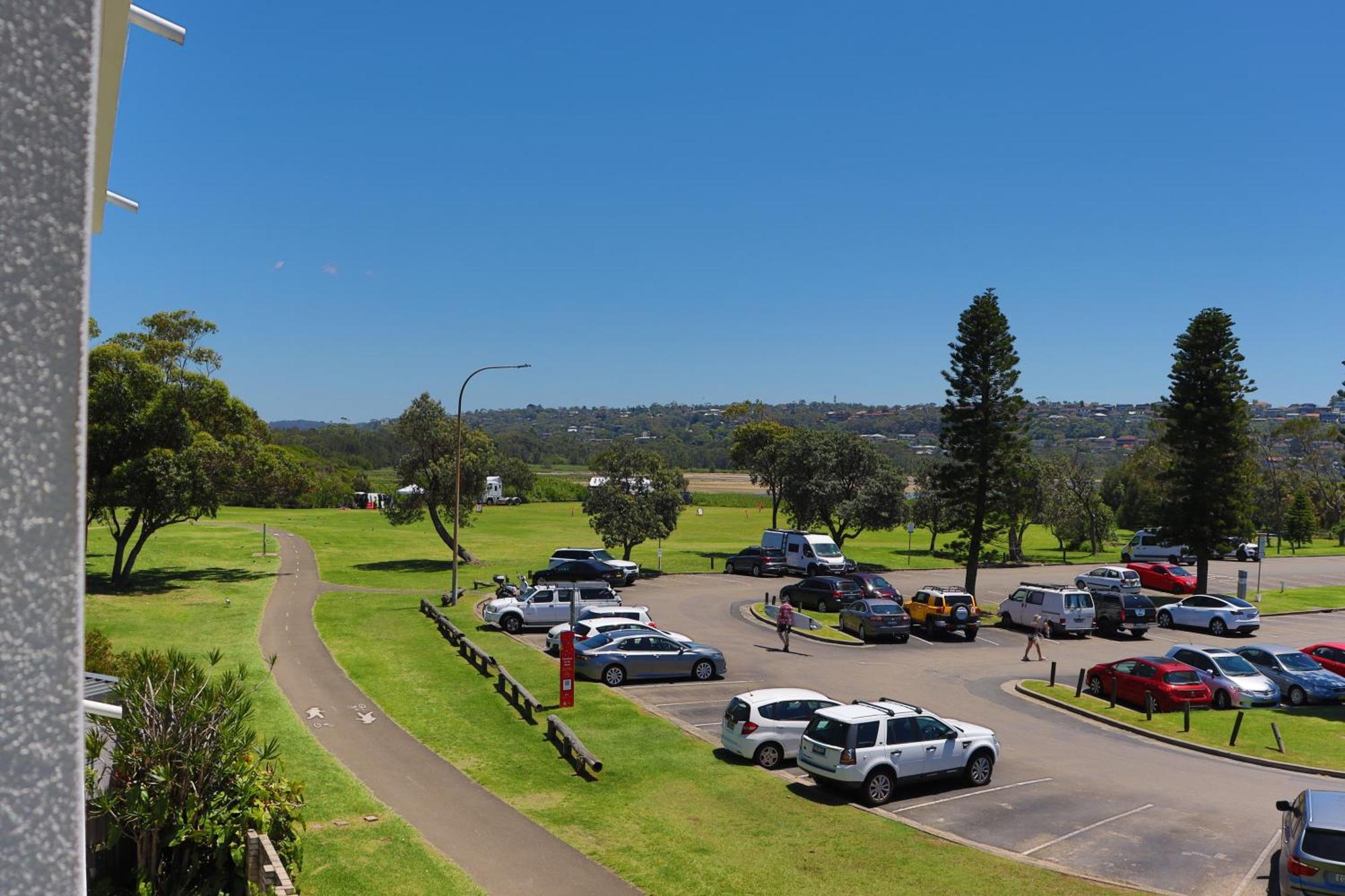 Dee Why - Surfrider 22