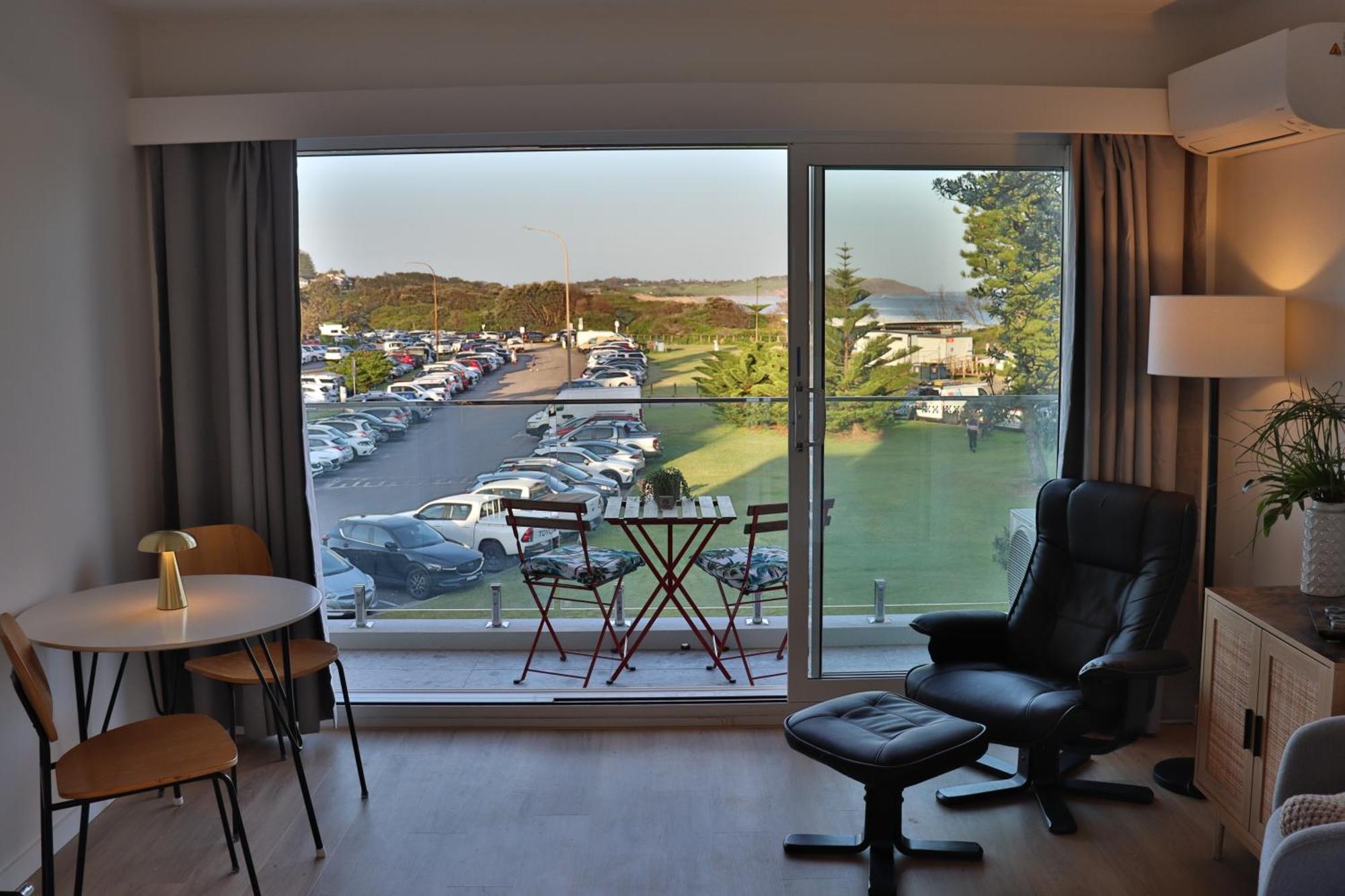 Dee Why - Surfrider 22 Apartment